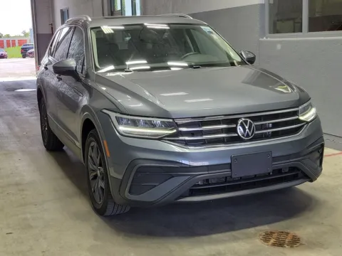 More photos of 2022 Volkswagen Tiguan 2.0T SE at Metro Nissan of Indianapolis, IN