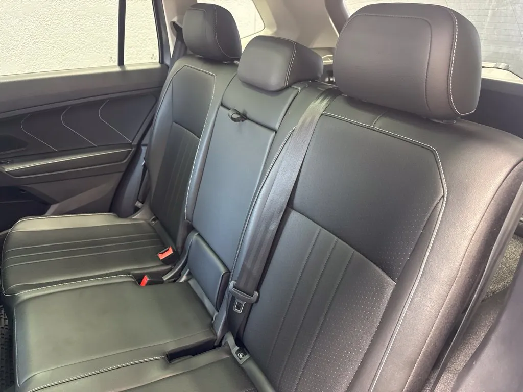 2022 Volkswagen Tiguan SE - Photo 17
