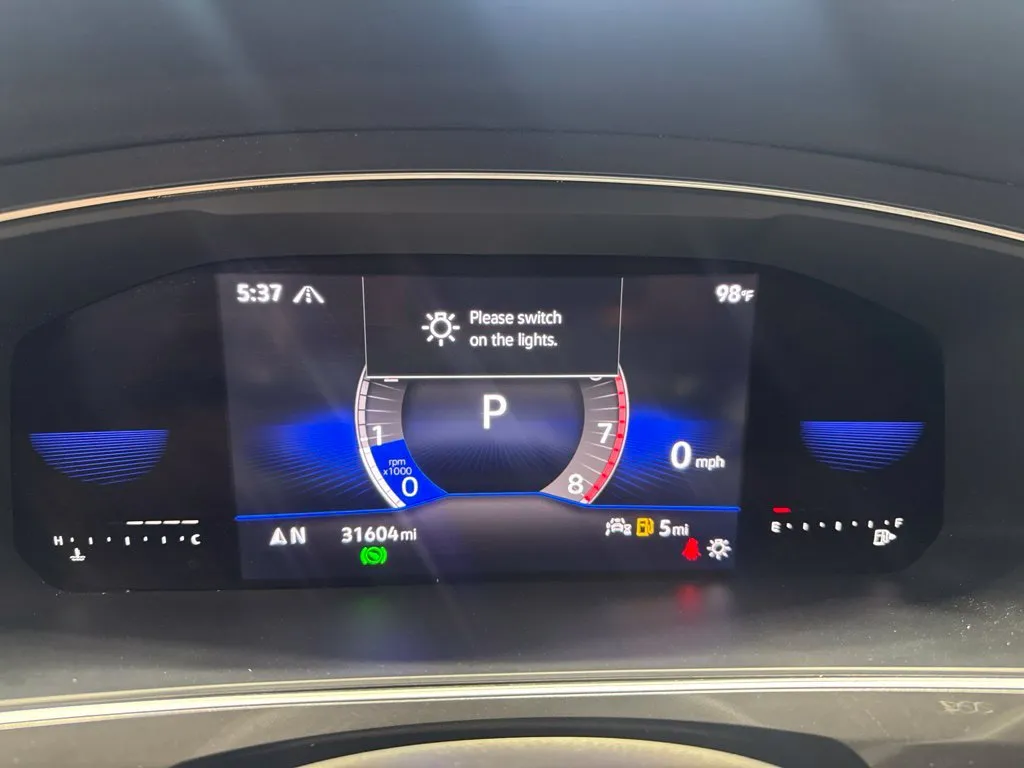 2022 Volkswagen Tiguan SE - Photo 28