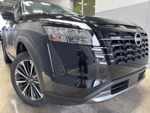 Photos of 2026 Nissan Pathfinder Platinum for sale in Indianapolis, IN at Metro Nissan of Indianapolis