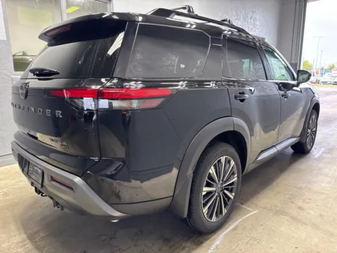 Another view of 2026 Nissan Pathfinder Platinum for sale in Indianapolis, IN at Metro Nissan of Indianapolis