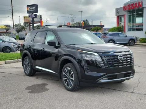 More photos of 2026 Nissan Pathfinder Platinum at Metro Nissan of Indianapolis, IN
