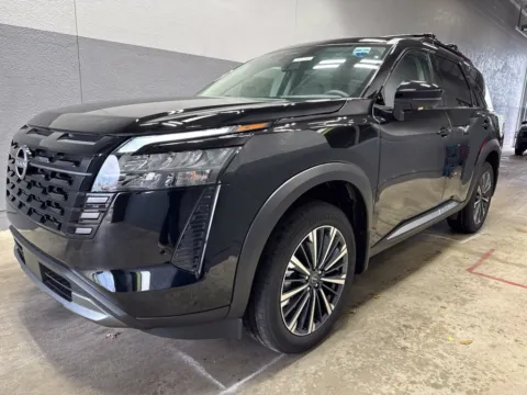 More photos of 2026 Nissan Pathfinder Platinum at Metro Nissan of Indianapolis, IN