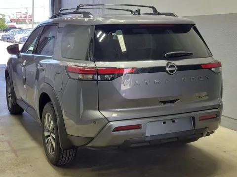 More photos of 2026 Nissan Pathfinder SL at Metro Nissan of Indianapolis, IN