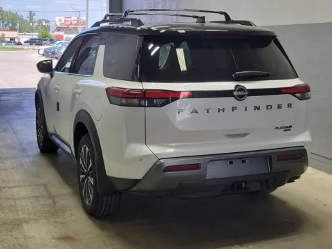 More photos of 2026 Nissan Pathfinder Platinum at Metro Nissan of Indianapolis, IN