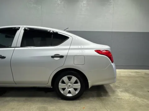 More photos of 2015 Nissan Versa 1.6 S at Metro Nissan of Indianapolis, IN