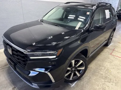 Photos of 2024 Honda Pilot Touring for sale in Indianapolis, IN at Metro Nissan of Indianapolis