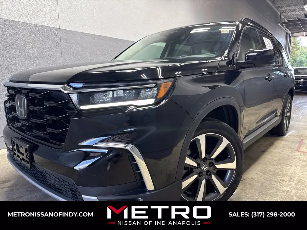 Black 2024 Honda Pilot Touring for sale in Indianapolis, IN
