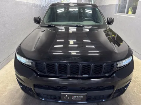 More photos of 2021 Jeep Grand Cherokee L Altitude at Metro Nissan of Indianapolis, IN