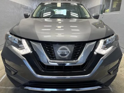 More photos of 2017 Nissan Rogue S at Metro Nissan of Indianapolis, IN
