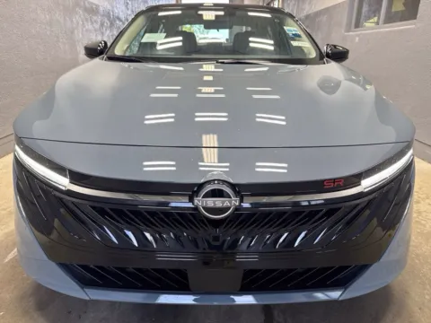 More photos of 2027 Nissan Sentra SR at Metro Nissan of Indianapolis, IN