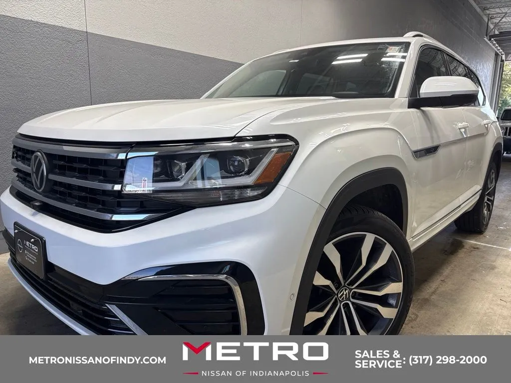 White 2023 Volkswagen Atlas 3.6L V6 SEL Premium R-Line for sale in Indianapolis, IN