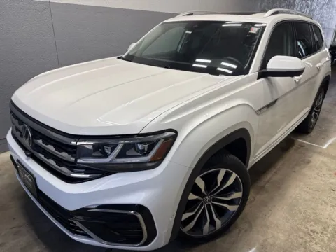 Photos of 2023 Volkswagen Atlas 3.6L V6 SEL Premium R-Line for sale in Indianapolis, IN at Metro Nissan of Indianapolis