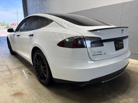 More photos of 2015 Tesla Model S P85D at Metro Nissan of Indianapolis, IN