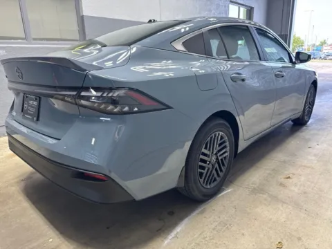 More photos of 2027 Nissan Sentra SV at Metro Nissan of Indianapolis, IN