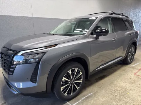 More photos of 2026 Nissan Pathfinder Platinum at Metro Nissan of Indianapolis, IN