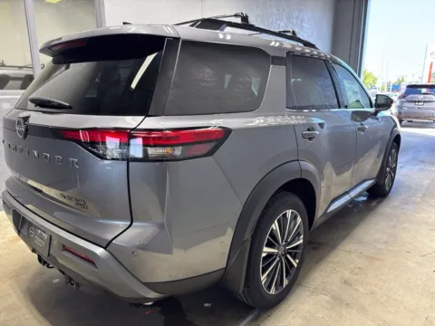 Another view of 2026 Nissan Pathfinder Platinum for sale in Indianapolis, IN at Metro Nissan of Indianapolis