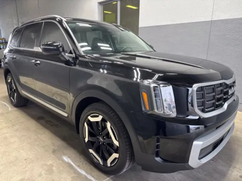 More photos of 2024 Kia Telluride S at Metro Nissan of Indianapolis, IN