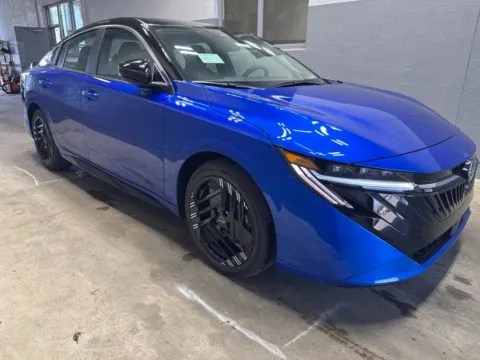 More photos of 2027 Nissan Sentra SR at Metro Nissan of Indianapolis, IN