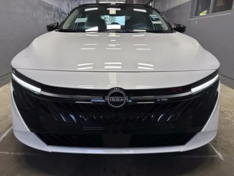 More photos of 2027 Nissan Sentra SR at Metro Nissan of Indianapolis, IN