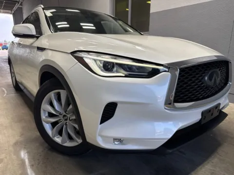 Photos of 2019 INFINITI QX50 LUXE for sale in Indianapolis, IN at Metro Nissan of Indianapolis