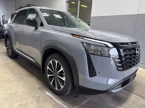 More photos of 2026 Nissan Pathfinder Platinum at Metro Nissan of Indianapolis, IN