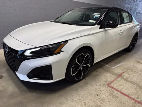 More photos of 2026 Nissan Altima 2.5 SR at Metro Nissan of Indianapolis, IN