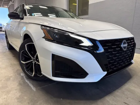 Photos of 2026 Nissan Altima 2.5 SR for sale in Indianapolis, IN at Metro Nissan of Indianapolis