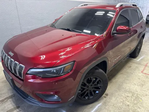Photos of 2019 Jeep Cherokee Latitude Plus for sale in Indianapolis, IN at Metro Nissan of Indianapolis