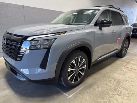 More photos of 2026 Nissan Pathfinder Platinum at Metro Nissan of Indianapolis, IN