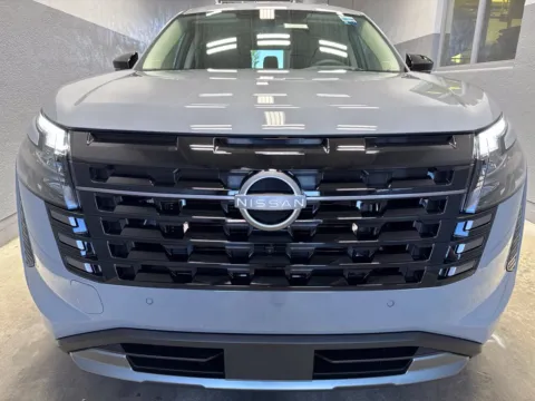 More photos of 2026 Nissan Pathfinder Platinum at Metro Nissan of Indianapolis, IN
