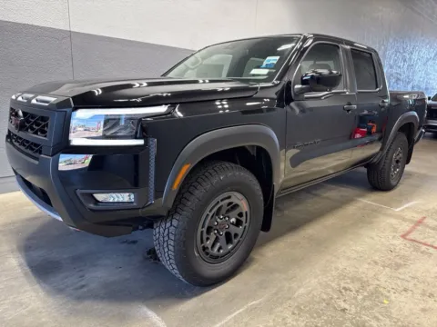 More photos of 2027 Nissan Frontier PRO-4X at Metro Nissan of Indianapolis, IN