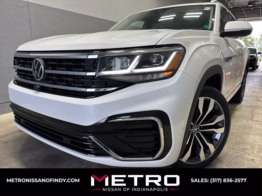 White 2022 Volkswagen Atlas 3.6L V6 SEL Premium R-Line for sale in Indianapolis, IN