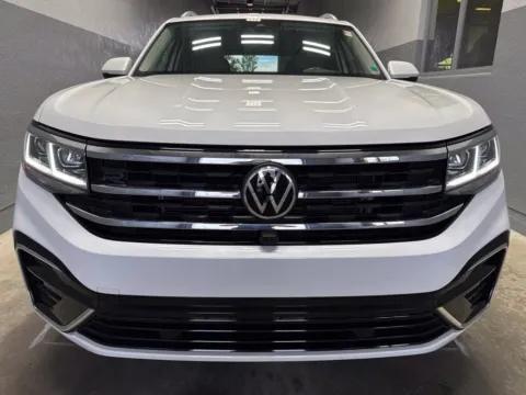 More photos of 2022 Volkswagen Atlas 3.6L V6 SEL Premium R-Line at Metro Nissan of Indianapolis, IN