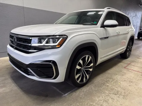 More photos of 2022 Volkswagen Atlas 3.6L V6 SEL Premium R-Line at Metro Nissan of Indianapolis, IN