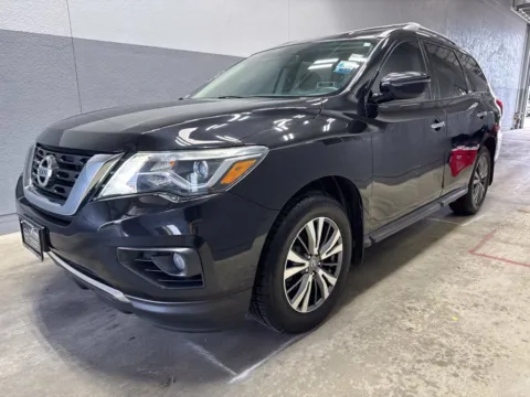 More photos of 2019 Nissan Pathfinder SV at Metro Nissan of Indianapolis, IN