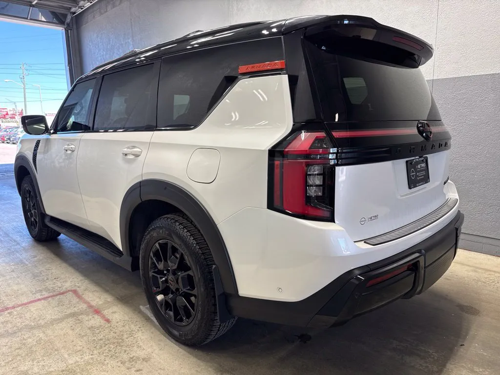 2026 Nissan Armada PRO-4X - Photo 7