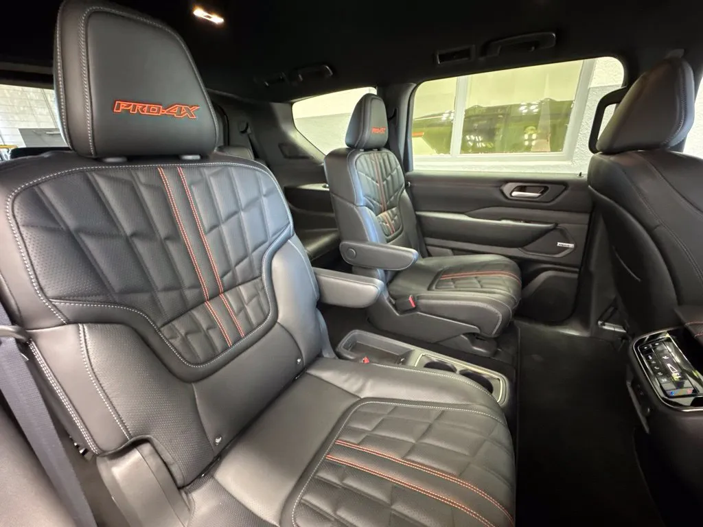2026 Nissan Armada PRO-4X - Photo 30