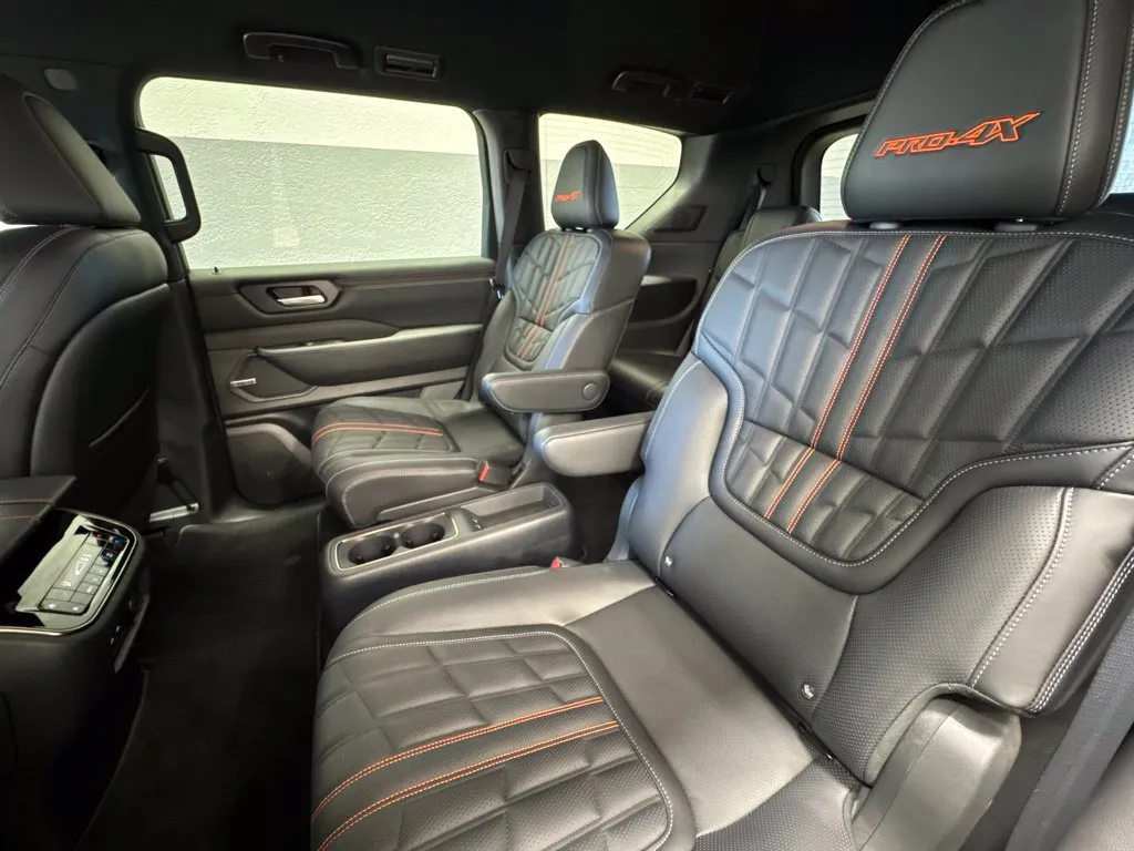 2026 Nissan Armada PRO-4X - Photo 24