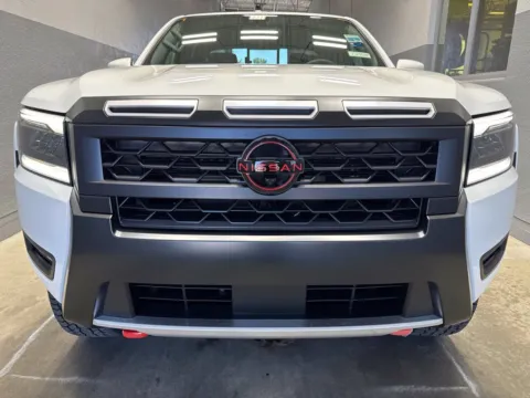 More photos of 2027 Nissan Frontier PRO-4X at Metro Nissan of Indianapolis, IN
