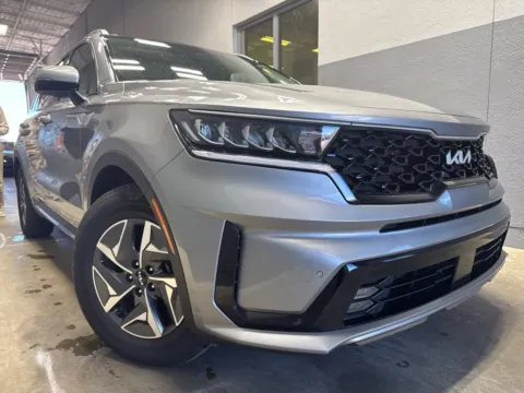 Photos of 2022 Kia Sorento Hybrid EX for sale in Indianapolis, IN at Metro Nissan of Indianapolis