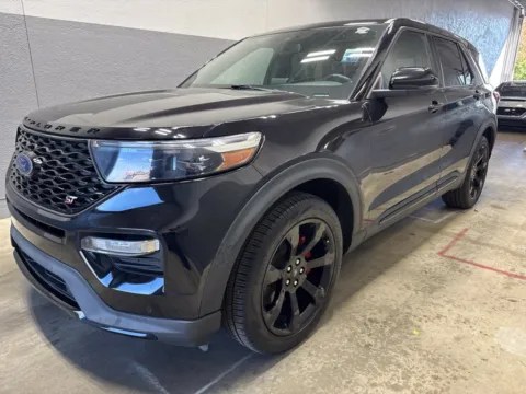 More photos of 2022 Ford Explorer ST at Metro Nissan of Indianapolis, IN