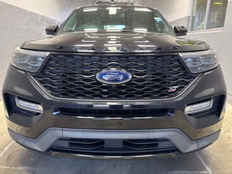 More photos of 2022 Ford Explorer ST at Metro Nissan of Indianapolis, IN