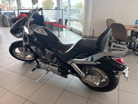 More photos of 2004 Honda VTX Speedwager at Metro Nissan of Indianapolis, IN