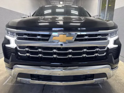 More photos of 2023 Chevrolet Silverado 1500 LTZ at Metro Nissan of Indianapolis, IN
