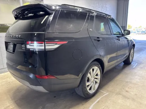 Another view of 2019 Land Rover Discovery SE for sale in Indianapolis, IN at Metro Nissan of Indianapolis