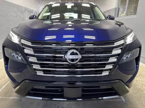 More photos of 2026 Nissan Rogue Platinum at Metro Nissan of Indianapolis, IN