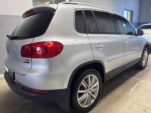 Another view of 2016 Volkswagen Tiguan SE for sale in Indianapolis, IN at Metro Nissan of Indianapolis
