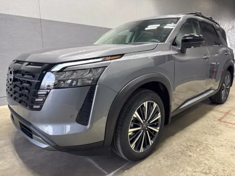 More photos of 2026 Nissan Pathfinder Platinum at Metro Nissan of Indianapolis, IN