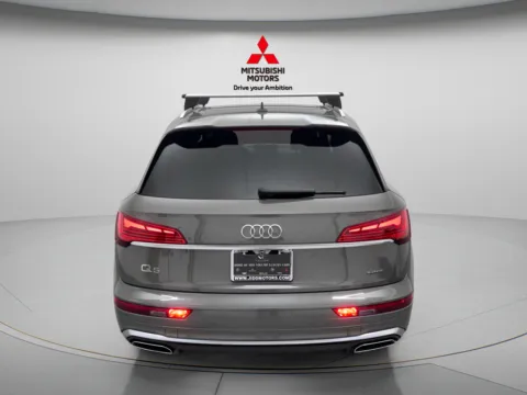More photos of 2024 Audi Q5 45 S line Premium Plus at Jidd Motors Mitsubishi, IL